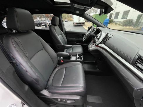 Certified 2023 Honda Odyssey Sport image 32