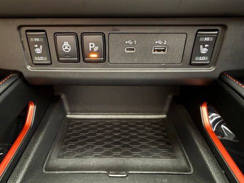 Used 2024 Nissan Frontier PRO-4X AWD/4WD image 37