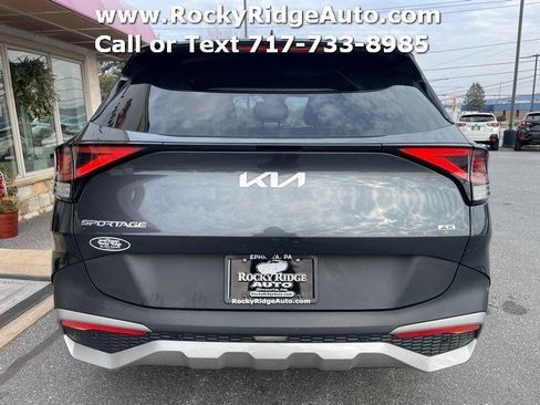 Used 2023 Kia Sportage EX image 6