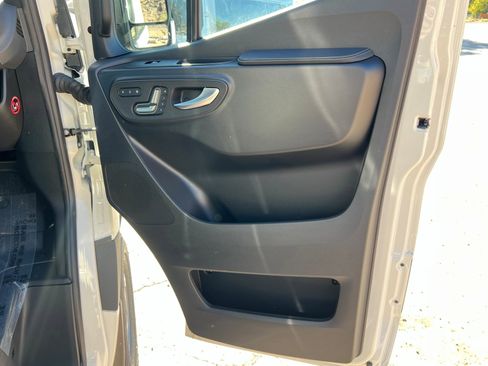 New 2026 Mercedes-Benz Sprinter 2500 image 21