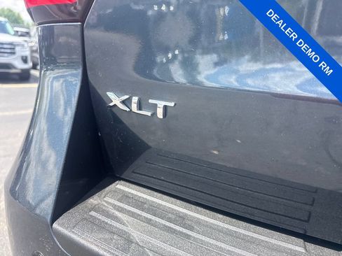 Used 2023 Ford Expedition XLT AWD/4WD image 10