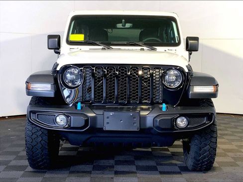 Used 2023 Jeep Wrangler Unlimited w/ Cold Weather Group AWD/4WD image 10