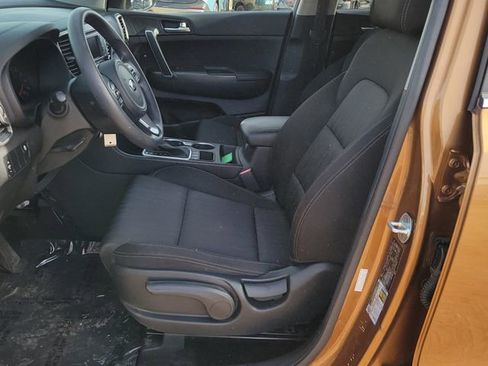 Used 2017 Kia Sportage LX image 9