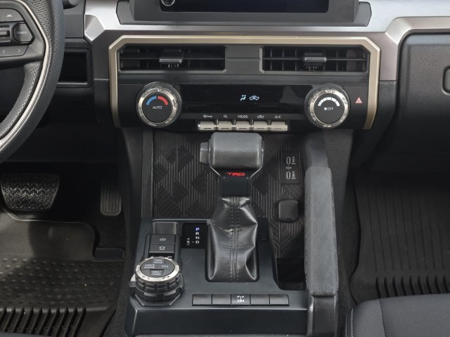 Certified 2026 Toyota Tacoma TRD Off-Road AWD/4WD image 20