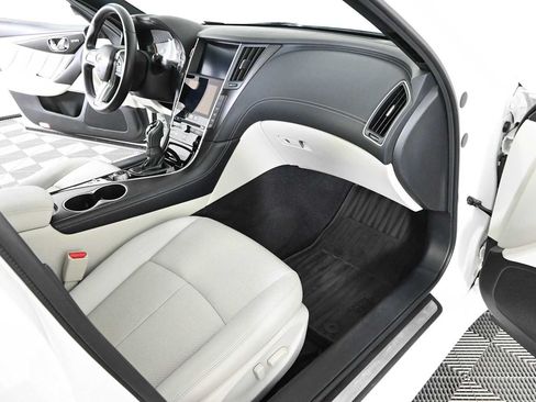 Used 2021 INFINITI Q50 Sensory w/ All Weather Package AWD/4WD image 10