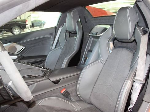 Used 2024 Chevrolet Corvette Z06 RWD image 14