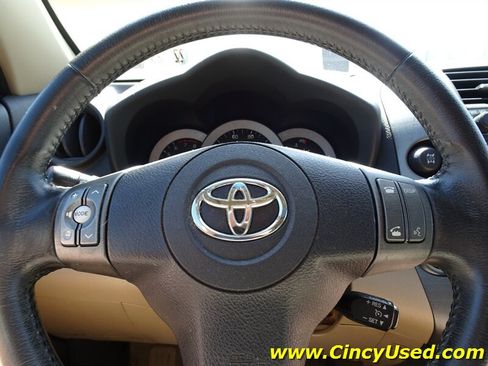 Used 2011 Toyota RAV4 Limited w/ Limited Extra Value Pkg AWD/4WD image 21