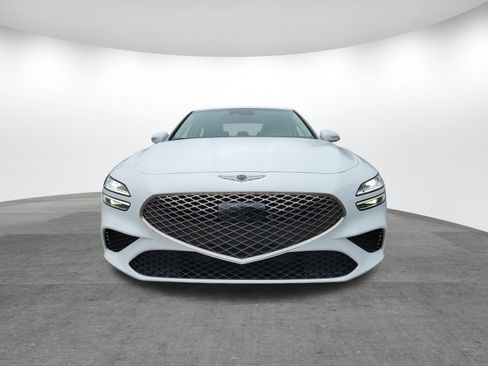 Used 2025 Genesis G70 2.5T image 22