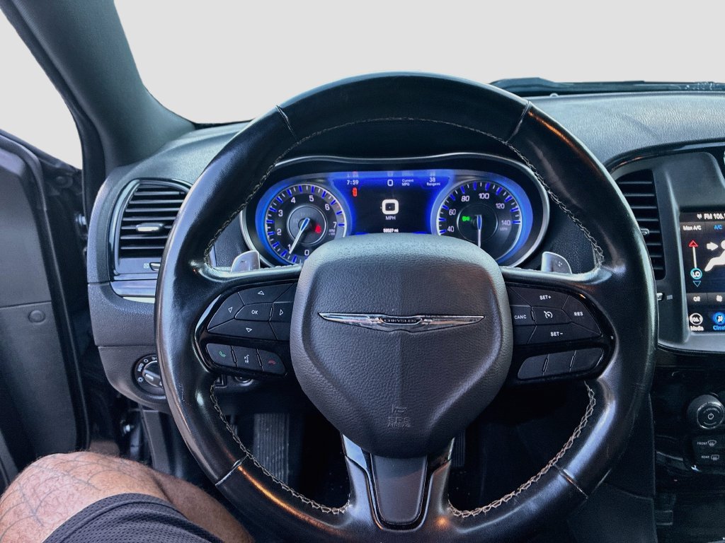 Used 2022 Chrysler 300 S RWD image 11