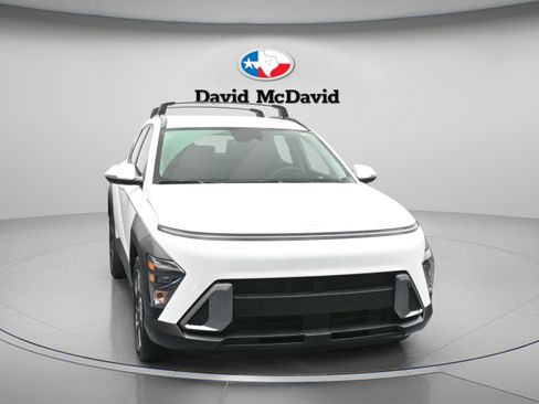 Used 2024 Hyundai Kona SEL w/ Convenience Package image 2
