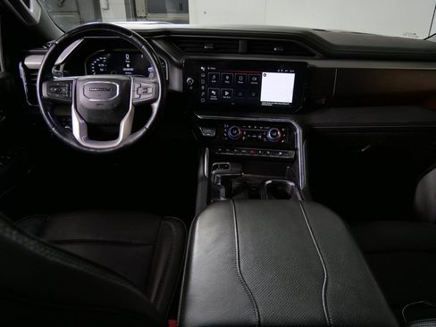 Used 2024 GMC Sierra 1500 Denali AWD/4WD image 22