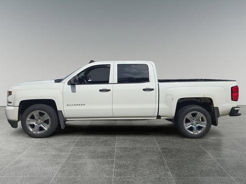 Used 2018 Chevrolet Silverado 1500 Custom w/ Custom Value Package AWD/4WD image 2