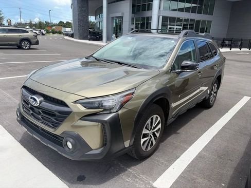Used 2024 Subaru Outback Premium w/ Popular Package #1A AWD/4WD image 1