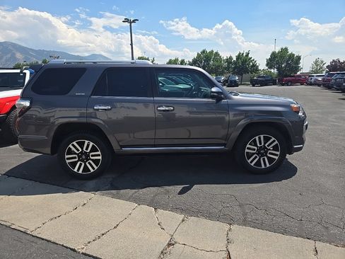 Used 2023 Toyota 4Runner Limited AWD/4WD image 4