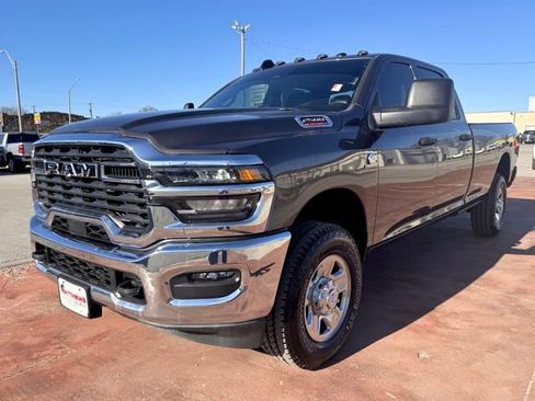 Used 2025 RAM 2500 Tradesman w/ Chrome Appearance Group AWD/4WD image 1