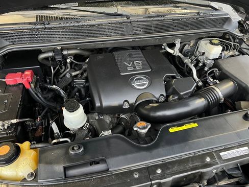 Used 2013 Nissan Armada Platinum image 47