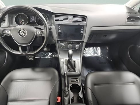 Used 2018 Volkswagen Golf SE FWD image 8
