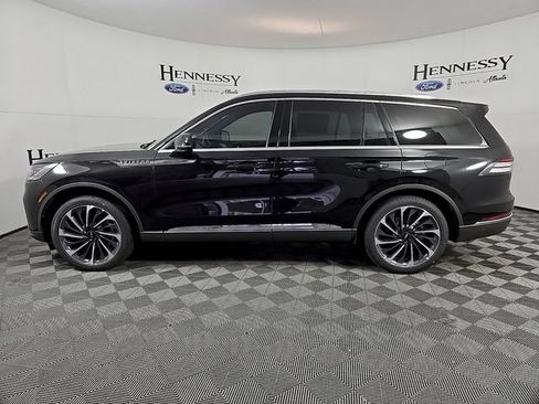 Used 2026 Lincoln Aviator Reserve w/ Luxury Package AWD/4WD image 8