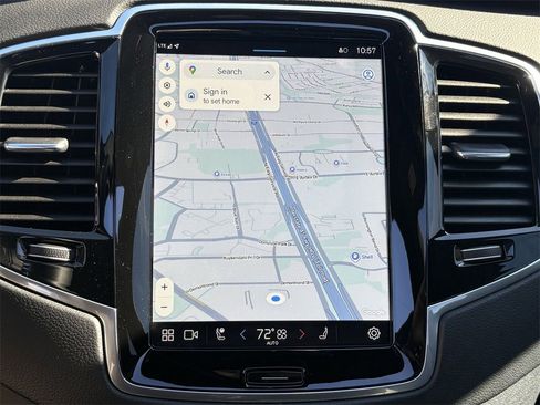 Used 2024 Volvo XC90 B6 Ultimate w/ Protection Package Premier image 17