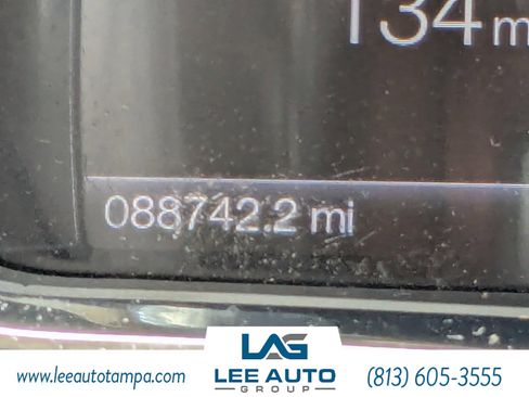 Used 2018 Lincoln MKT AWD image 31