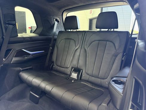 Used 2021 BMW X7 M50i AWD/4WD image 41