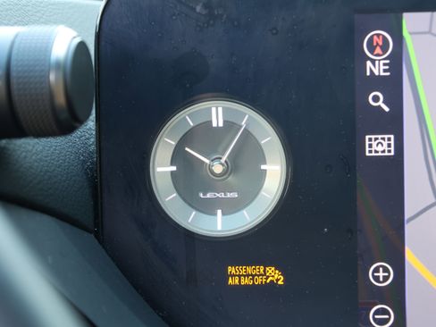 Used 2022 Lexus ES 350 w/ Premium Package image 22