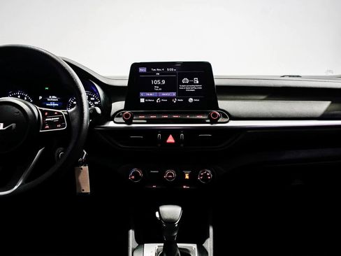 Used 2023 Kia Forte LXS image 12