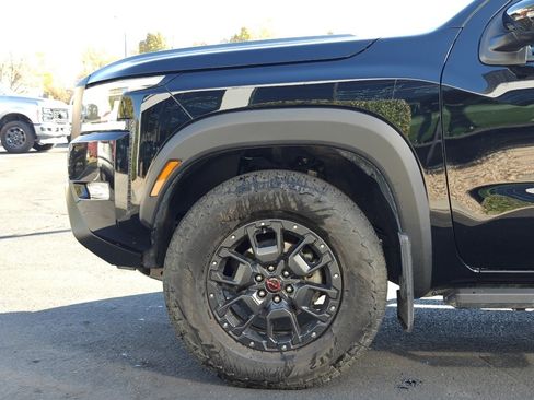 Used 2022 Nissan Frontier PRO-4X w/ Pro-4X Premium Package image 33