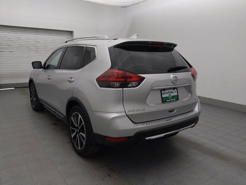 Used 2018 Nissan Rogue SL w/ Premium Package image 5