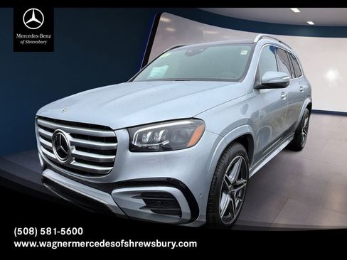 Used 2025 Mercedes-Benz GLS 450 4MATIC image 1