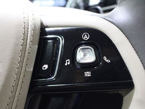 Used 2023 Lincoln Aviator Reserve w/ Equipment Group 201A AWD/4WD image 13