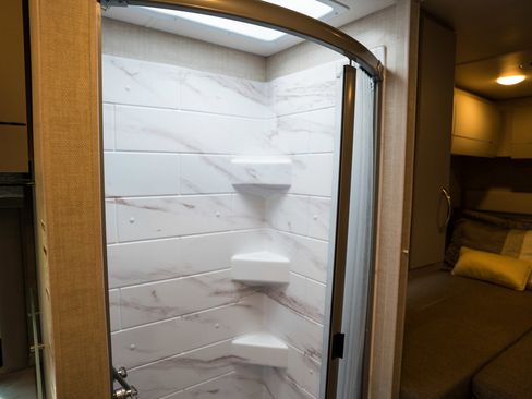 Used 2023 Mercedes-Benz Sprinter 4500 image 15