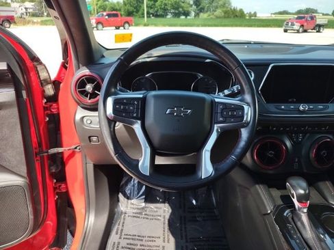 Used 2019 Chevrolet Blazer RS FWD image 12