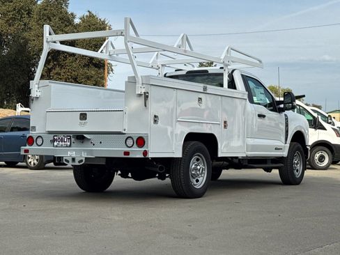 New 2026 Ford F350 XL w/ XL Chrome Package image 3