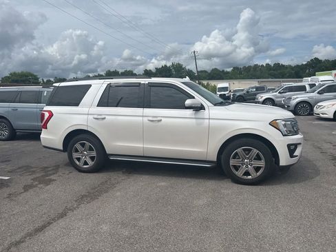 Used 2019 Ford Expedition XLT w/ Equipment Group 202A RWD image 20