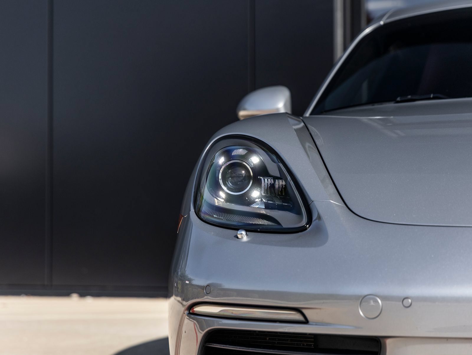 Certified 2019 Porsche 718 Cayman RWD image 18