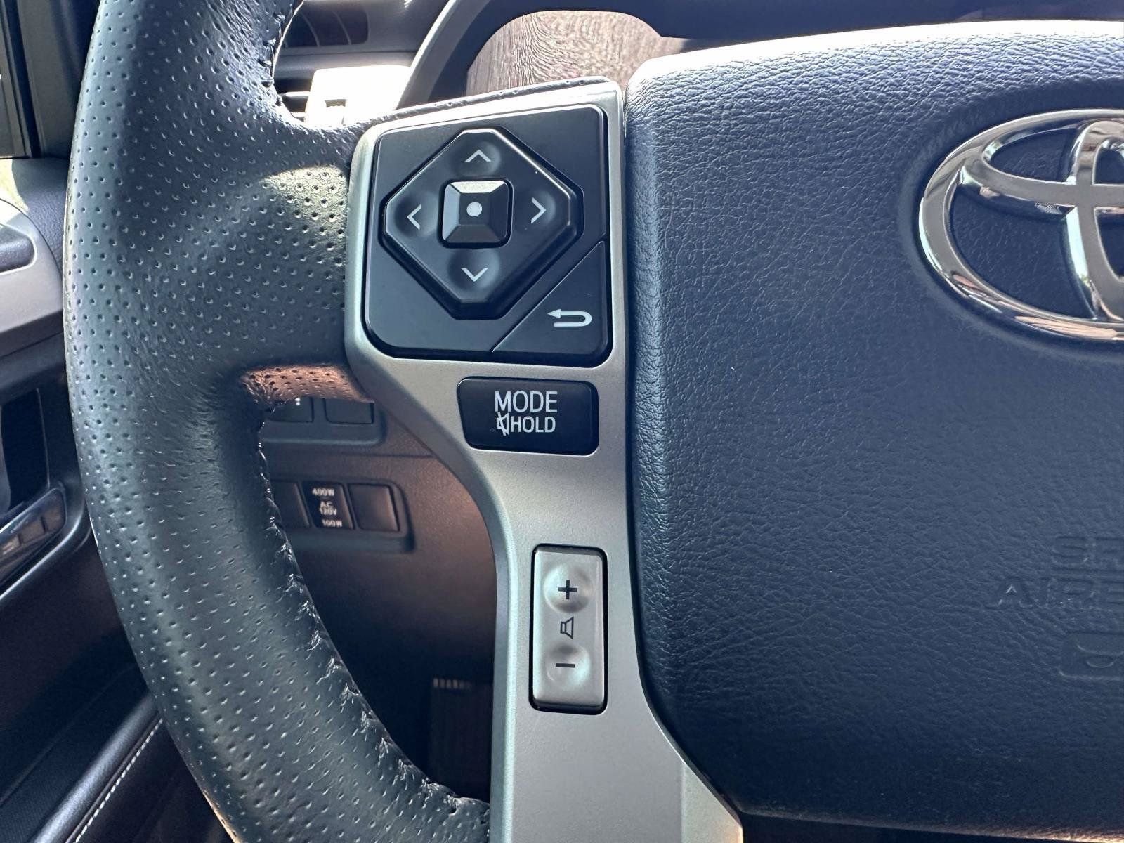Used 2017 Toyota 4Runner SR5 Premium AWD/4WD image 12