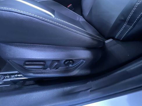 Used 2025 Toyota Camry SE image 13