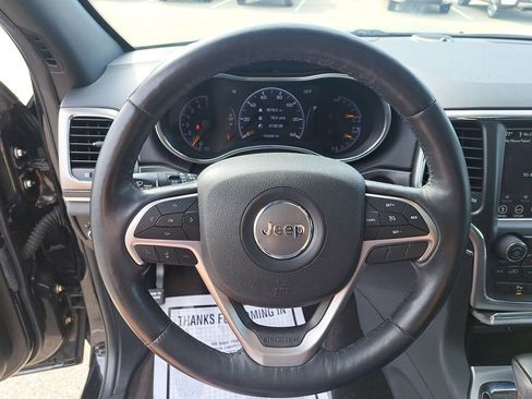 Used 2018 Jeep Grand Cherokee Limited w/ Luxury Group II image 18