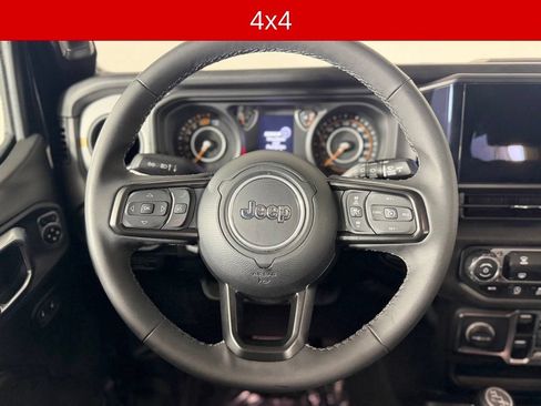 Used 2025 Jeep Wrangler Unlimited Sport AWD/4WD image 9