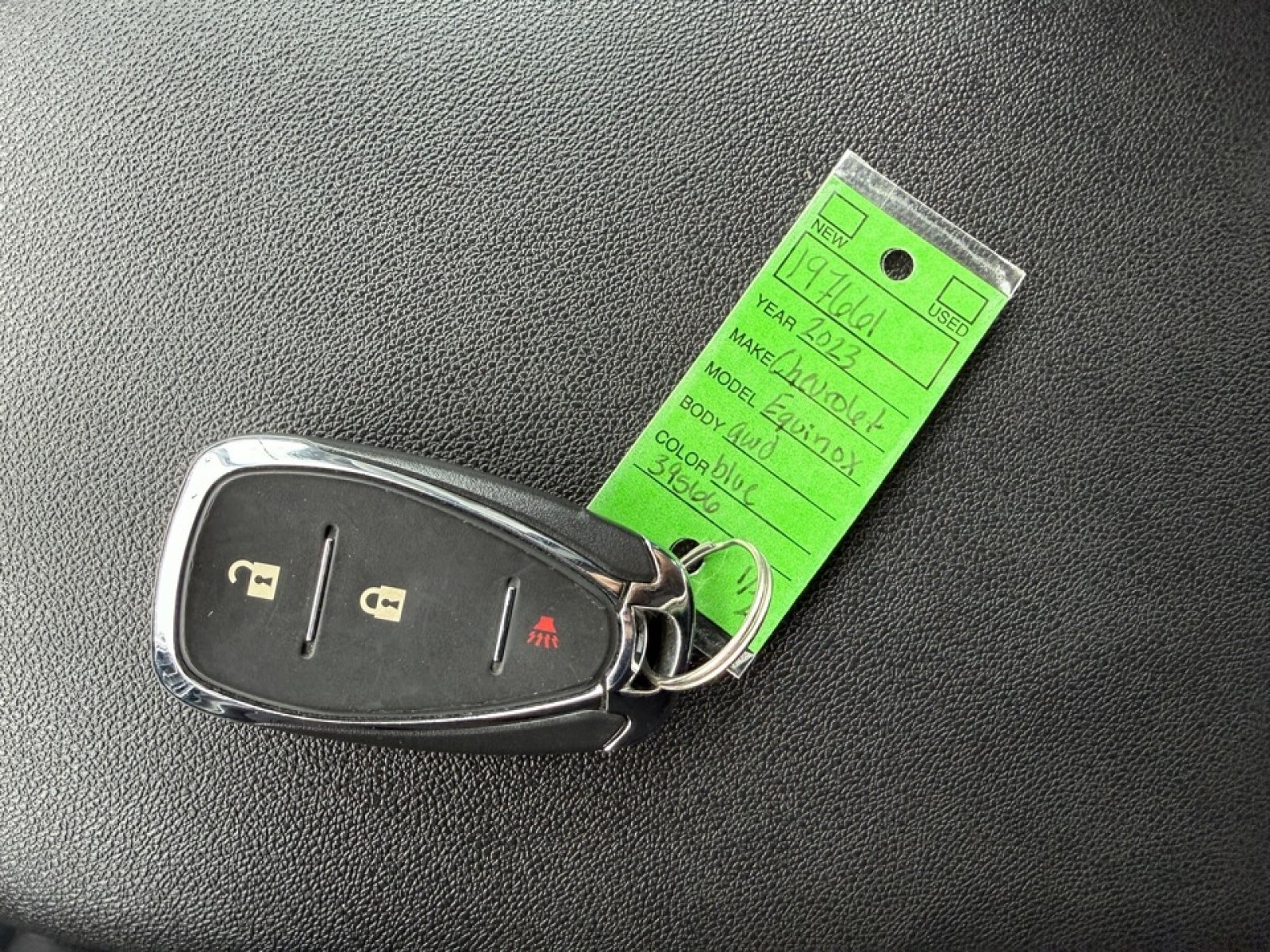Used 2023 Chevrolet Equinox LS AWD/4WD image 38