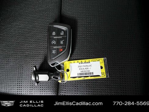 Used 2021 Cadillac Escalade Sport w/ Driver Assist Tech Package image 29