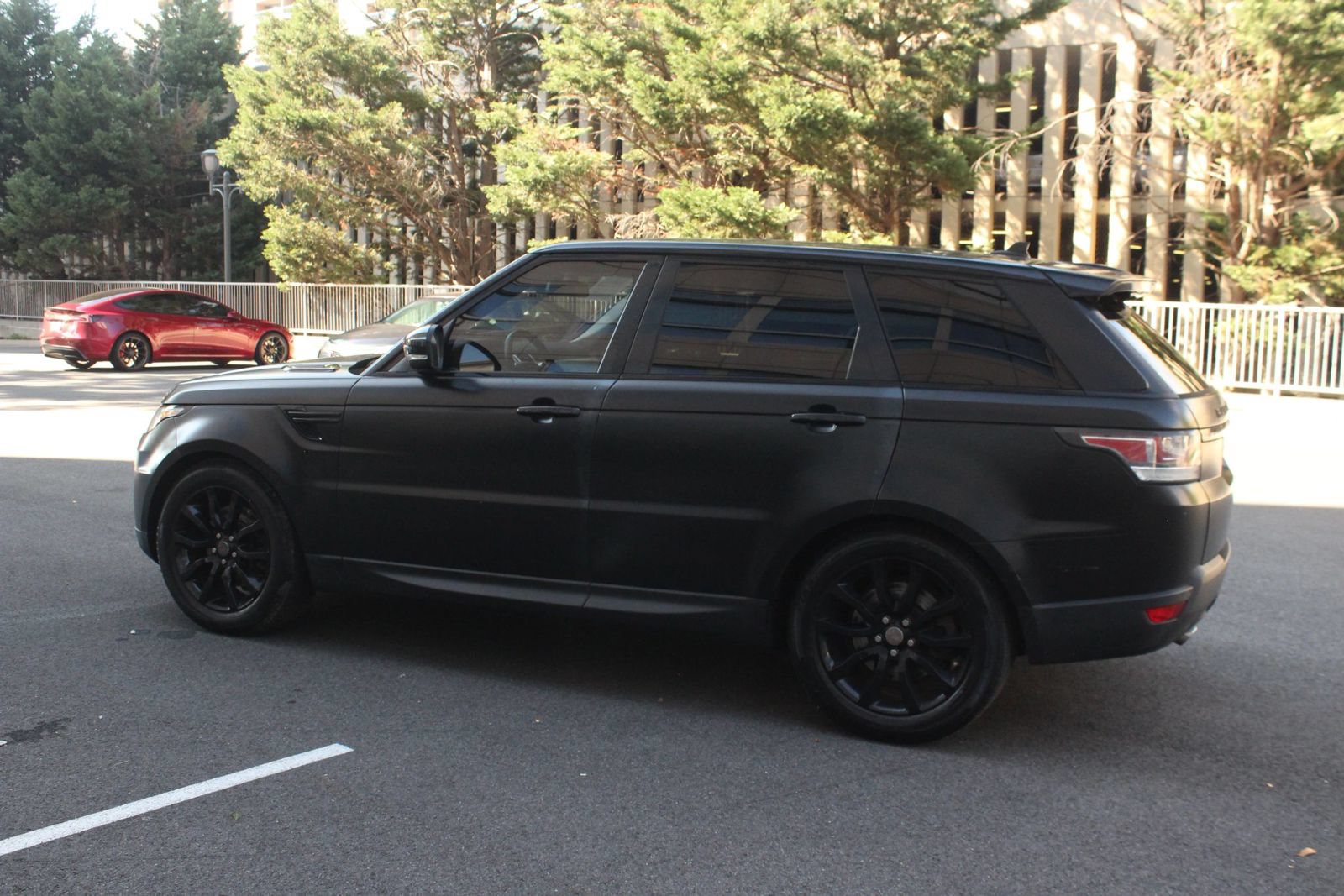 Used 2016 Land Rover Range Rover Sport HSE AWD/4WD image 9