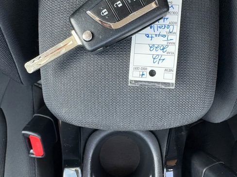 Used 2022 Toyota Corolla LE image 21