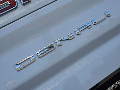 New 2026 GMC Sierra 3500 Denali w/ Denali Reserve Package image 8