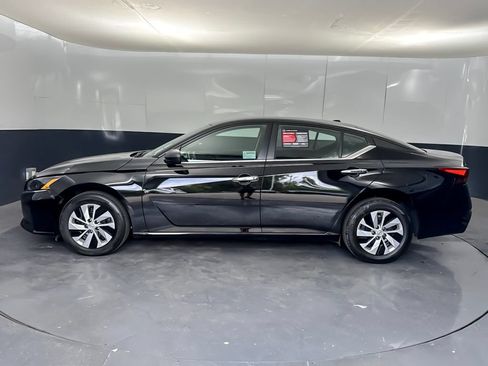 Certified 2025 Nissan Altima 2.5 S FWD image 6