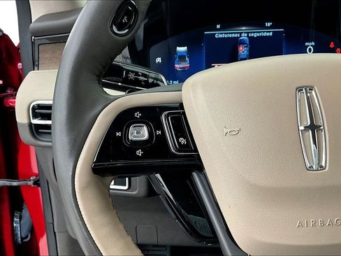 Used 2023 Lincoln Corsair Reserve image 24