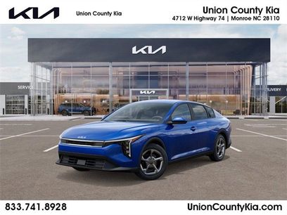 New 2026 Kia K4 LXS