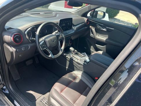 Used 2025 Chevrolet Blazer RS FWD image 23