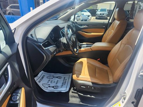 Used 2018 Buick Enclave Premium FWD image 13